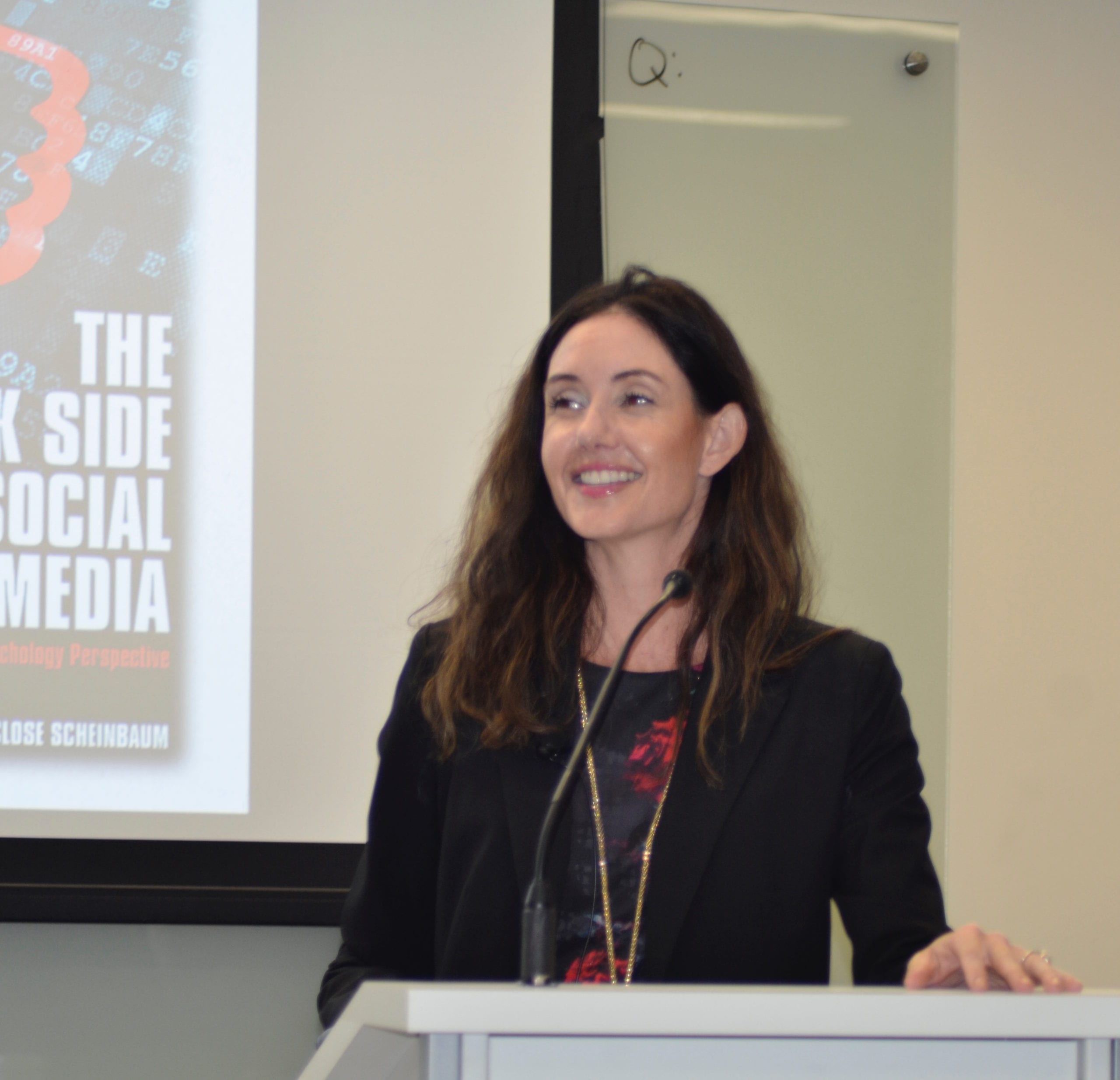 Angeline Close, professor at the University of Texas at Austin, explains how the use of social media has several unintended consequences (photo Angela Whiteley).